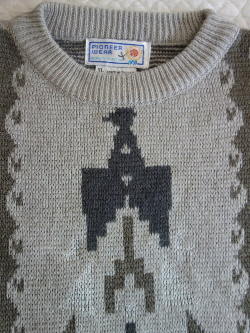 Vntg PIONEER WEAR Gray Southwest Crew Neck Sweater – Wmns XL